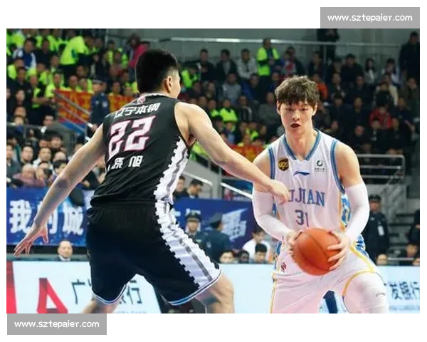 勇士骑士圣诞大战再燃宿敌情仇巅峰对决引爆联盟焦点篮球盛宴当晚 勇士骑士圣诞大战再燃宿敌情仇巅峰对决引爆联盟焦点篮球盛宴当晚