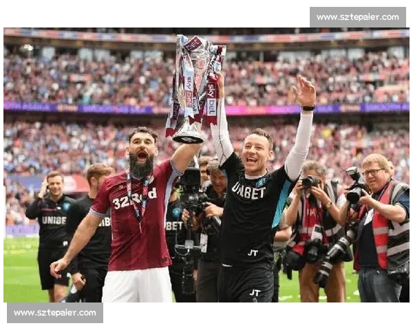 里昂主场迎战波尔多法甲焦点对决走势前瞻解析战术博弈与胜负关键